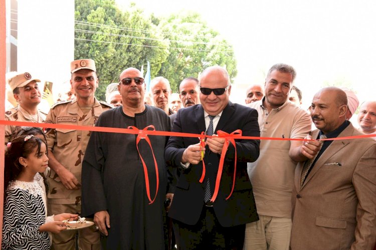 الداودي..يطلق اشارة التشغيل التجريبي لمجمع الخدمات بالسمطا