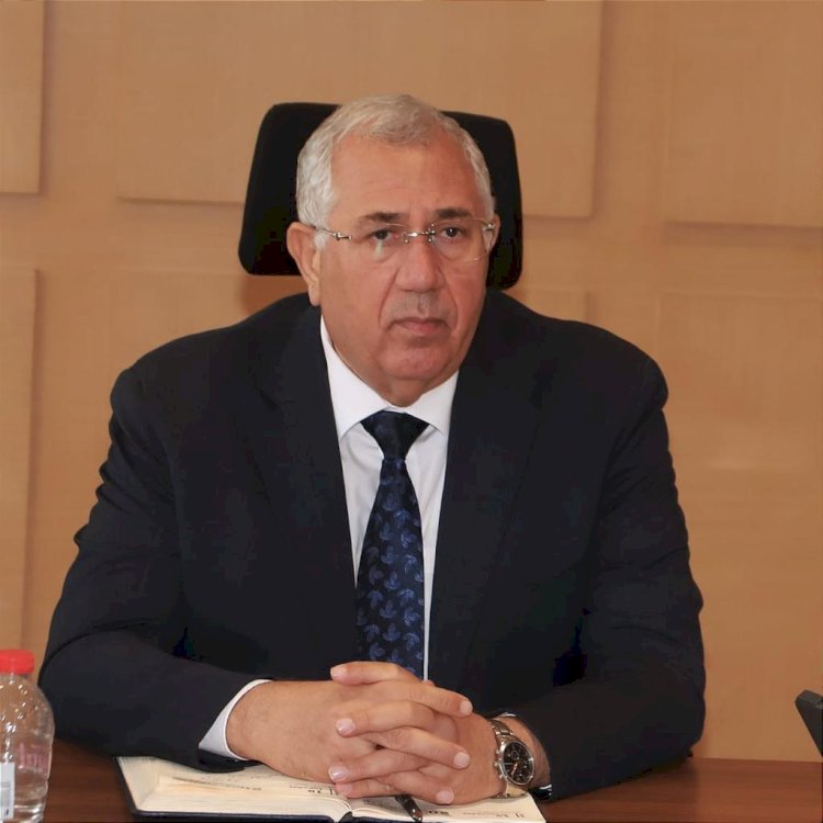 القصير يتابع المساحات المنزرعة بالاقمار الاصطناعية