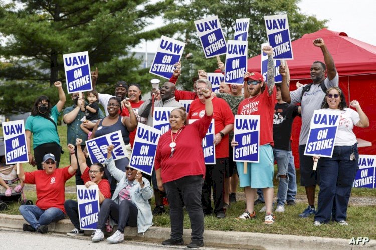 صراع بايدن وترامب علي دعم اضراب عمّال السيارات المتّحدين من أجل الأصوات الأنتخابية