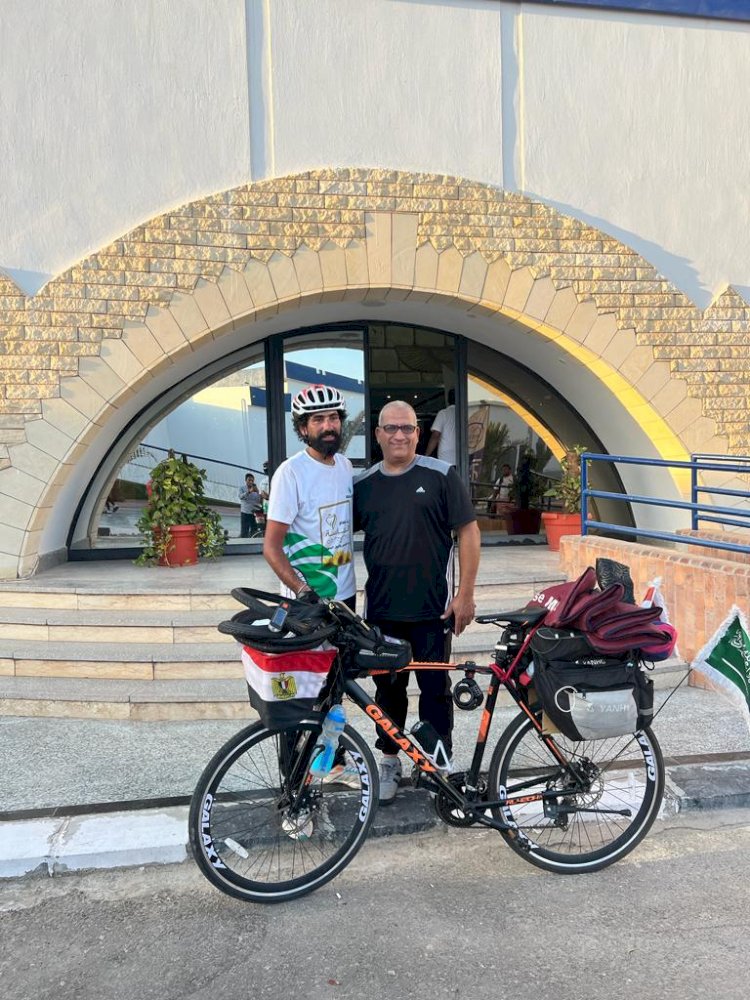 وكيل وزارة الشباب والرياضة بالبحر الأحمر يستقبل الدارج محمد المصري