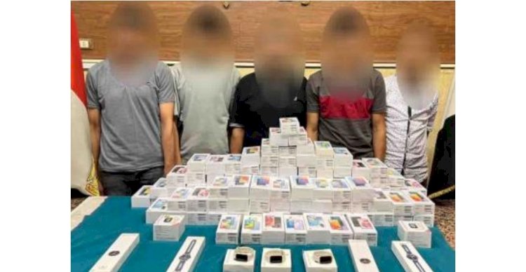 ضبط حرامية التليفونات المحمولة والمشغولات الذهبية بالشروق وعين شمس