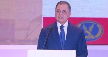 وزير الداخلية يرسل برقية تهنئة للرئيس بمناسبة احتفالات اكتوبر