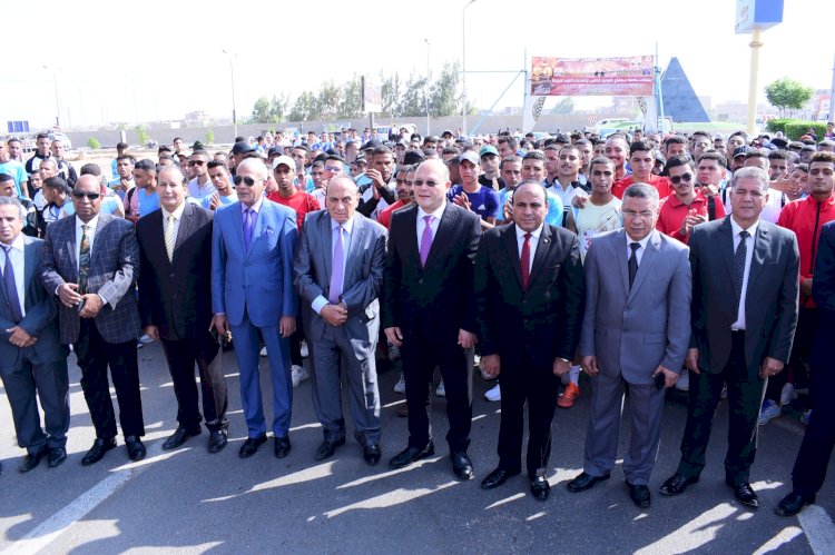 انطلاق مسيرة وماراثون رياضي احتفالاً بانتصارات أكتوبر في جامعة سوهاج