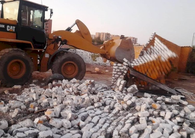 ازالة" ١٣٨"حالة تعدي علي الاراضي واملاك الدولة بالمنيا