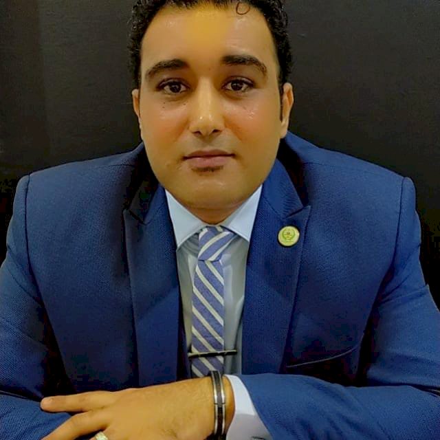 عبدالبر الصياد يبدع ويتألق في حرب الكلام