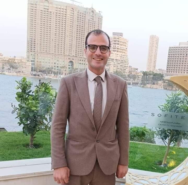 مليار مبروك إلي آل كركيت