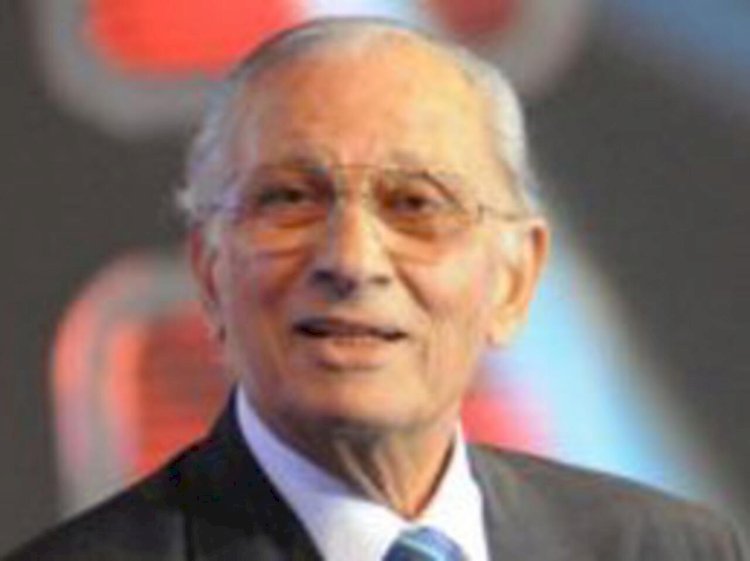 عُمر الحريري.. عاشق الإبداع في تاريخ تجاوز النصف قرن