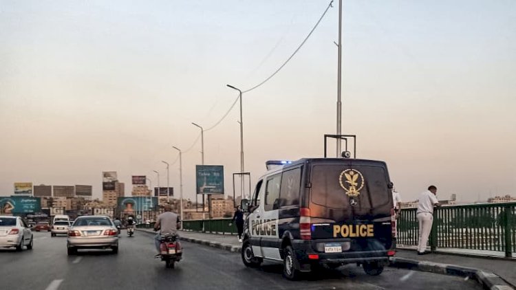 ضبط سيارات ودراجات متهالكة من الشوارع