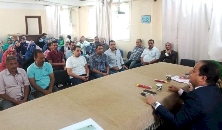 حقوق قنا تشارك في ندوة تثقيفية حول المشاركة السياسية للعاملين بقنا