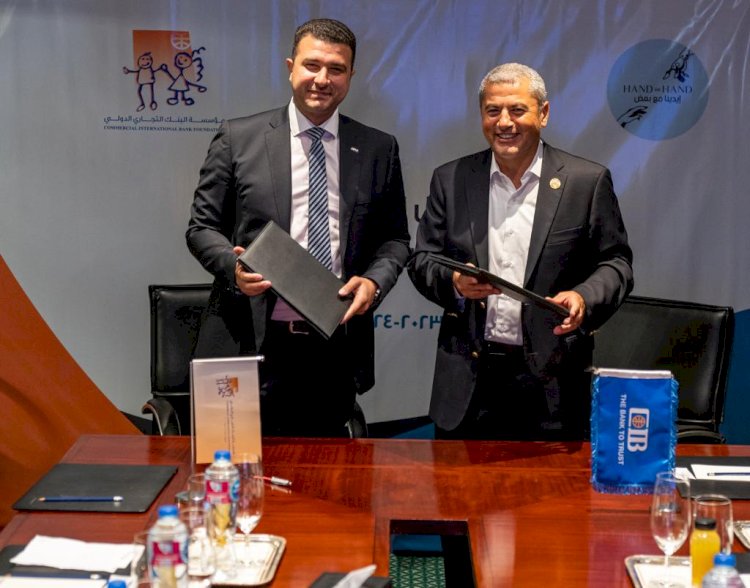 مؤسسة التجاري الدولي توفر أطرافاً صناعية لأطفال مؤسسة أيدينا مع بعض للتأهيل