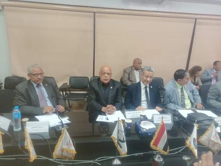 فلسطين على مائدة تحالف الأحزاب السياسية