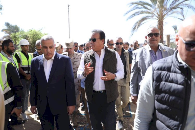 وزير الصحة والمحافظ يتفقدان مستشفي المراغة" ضمن حياة كريمة"بسوهاج