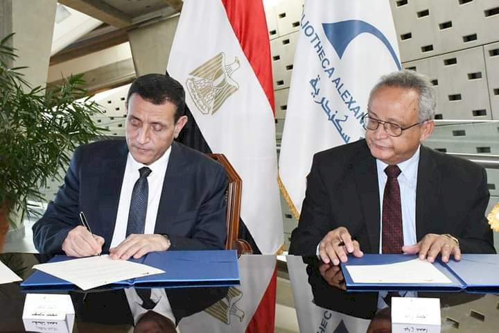 ناصف وزايد يبحثان سبل التعاون بين الهيئة العامة لتعليم الكبار ومكتبة الإسكندرية