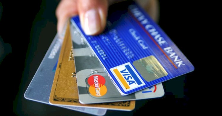 تعليمات لاستخدامات البطاقات الائتمانية لاغراض السفر للخارج