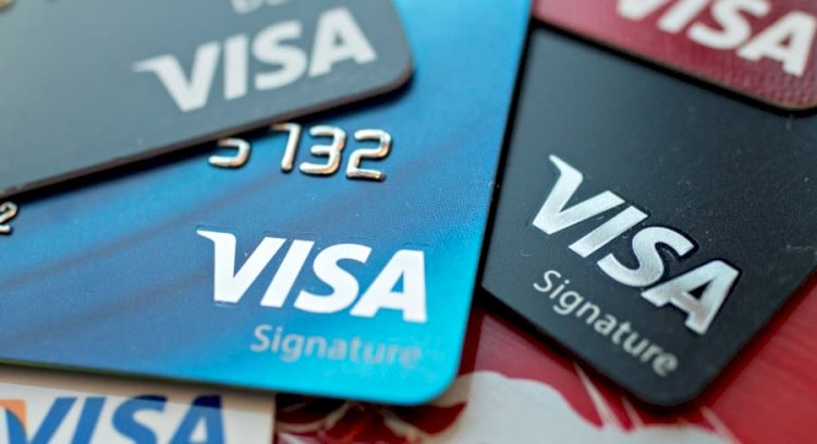 وقوع نصاب بطاقات الدفع الالكتروني