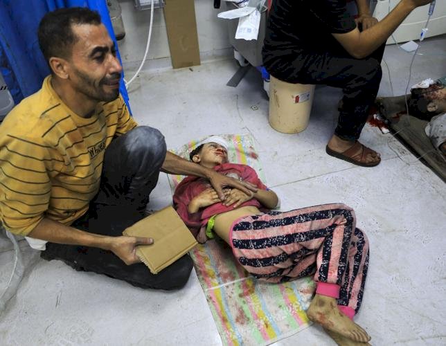 جون كيربي يتعامي عن الحقيقة وصور أطفال غزة تذكره بمذابح الصهاينة