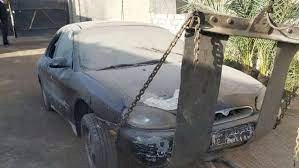 رفع سيارات ودراجات متروكة بالشوارع