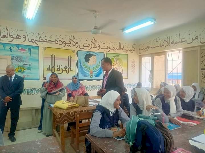 وكيل تعليم قنا: متابعات ميدانية لمدارس قوص لضبط العملية التعليمية 