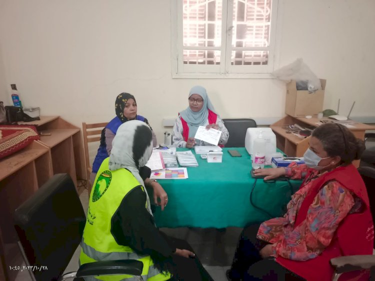 برعاية جمعية فرصة وأمانة مركز قنا لحزب مستقبل وطن.. مبادرة ١٠٠ مليون صحة بقرية الشيخ عيسي