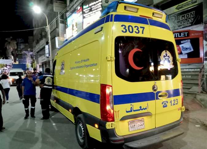 اصابة "٤" اشخاص في حادث انقلاب سيارة بالمنيا