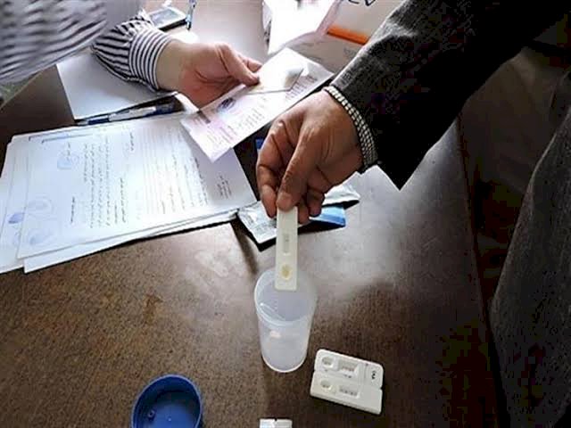 حفاظا علي ارواح المواطنين فحص السائقين للتأكد من خلوهم تعاطي المخدرات