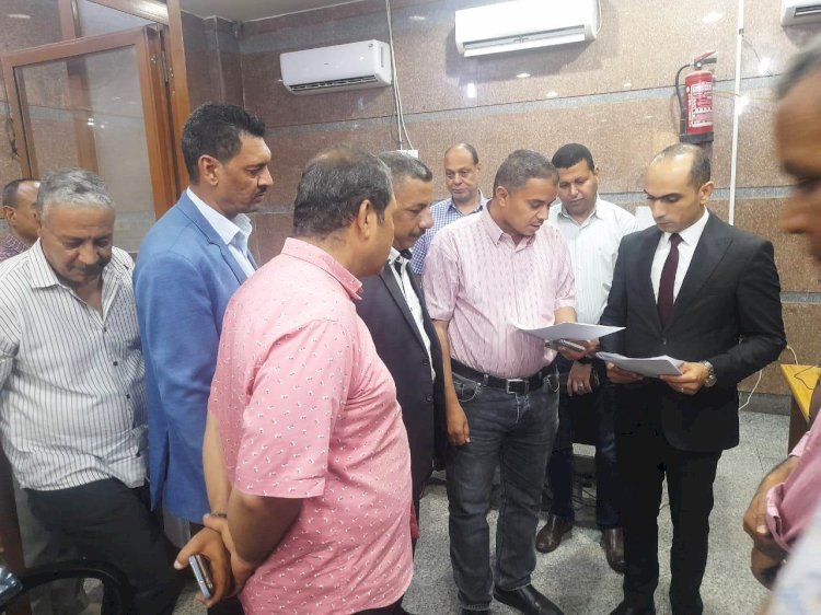 القاضي يتابع العمل بالمركز التكنولوجي بسوهاج
