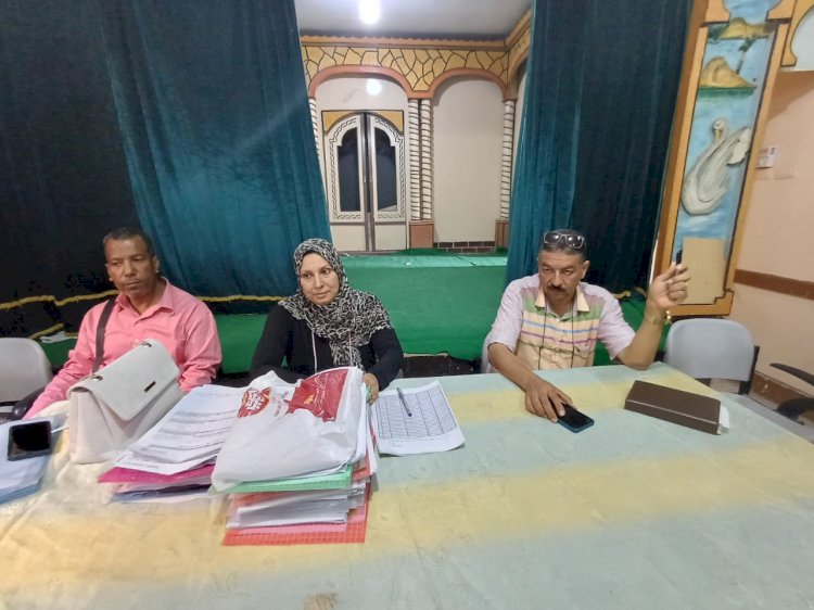 تعليم ابوتشت يناقش مشكلات الاحصاء الاستقراري مع مديري المدارس