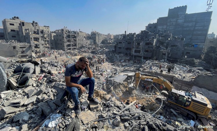 زبانية القرن . . جهنم تشتعل في مخيم جباليا بالقنابل الفسفورية والضمير الإنساني أشلاء