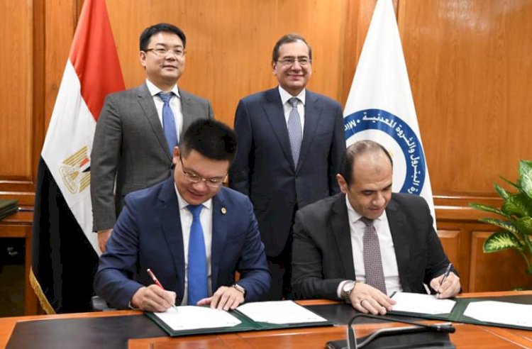 تعاون بين البترول وهواوي لدعم التحول الرقمي