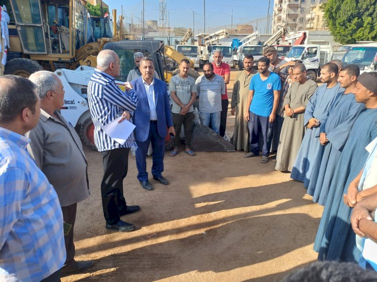 عبدالجابر يتفقد معدات الوحدة المحلية بالمنشاه بسوهاج