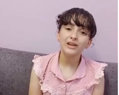 الموهبة المتألقة هيا هاني تصدح بقصيدة لإمرؤ القيس