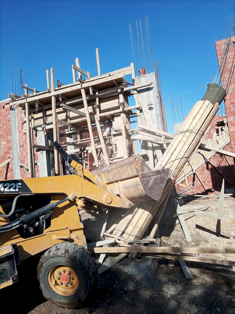 ازالة التعدي علي الاراضي الزراعية بسوهاج