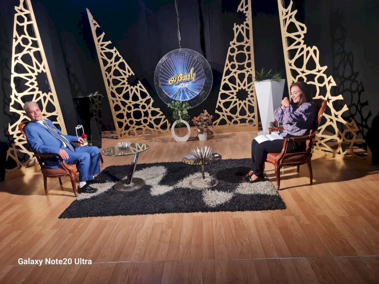 رئيس التحرير في برنامج يا مسهرني في حلقة خاصة عن الساحر  محمود عبد العزيز