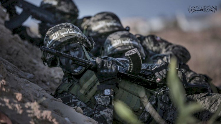 كتائب القسام تطلق رشقة صواريخ علي العدو الصهيوني وأحداث خسائر