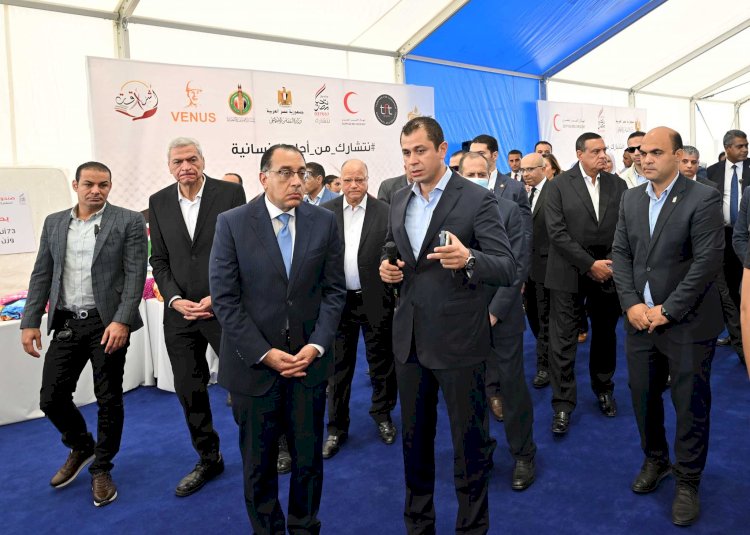 بتوجيهات الرئيس السيسي: مصر تطلق أكبر قافلة مساعدات إنسانية لأهالي غزة