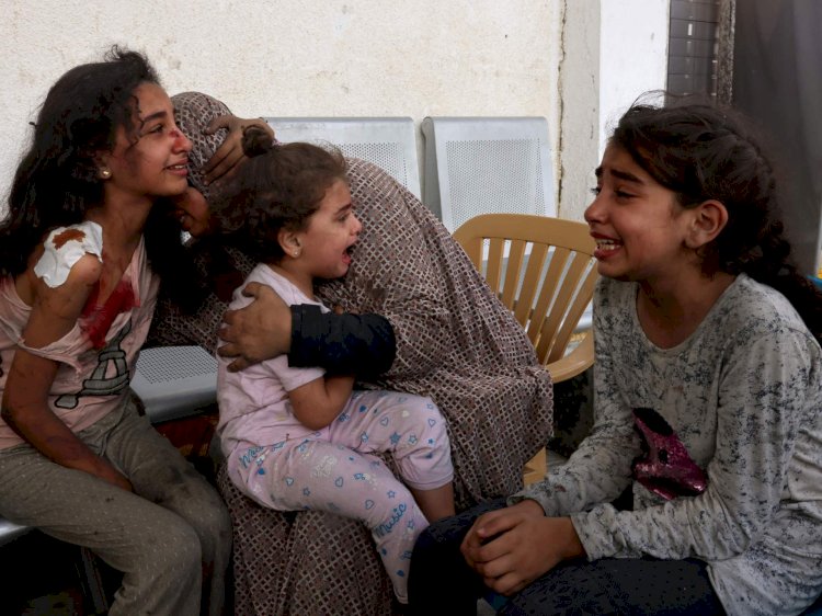 في اليوم العالمي للطفولة.. يا أطفال غزة علمونا ما عندكم فقد نسينا