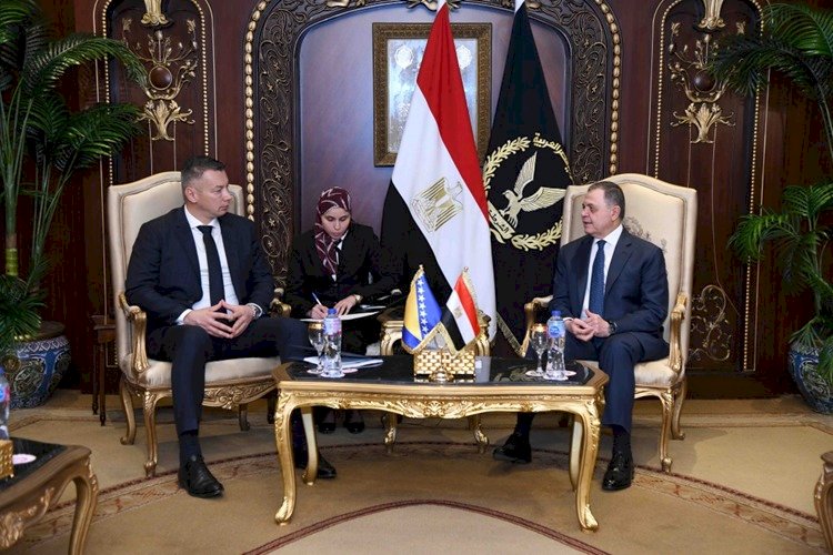وزير الداخلية يستقبل وزير الأمن بالبوسنة والهرسك