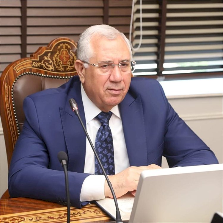 القصير يتابع موسم زراعة القمح