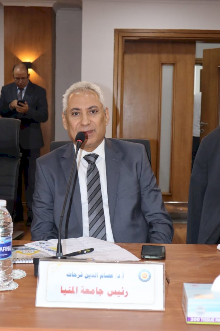 د. عصام فرحات يشهد اجتماع المجلس الأعلى للجامعات ببورسعيد