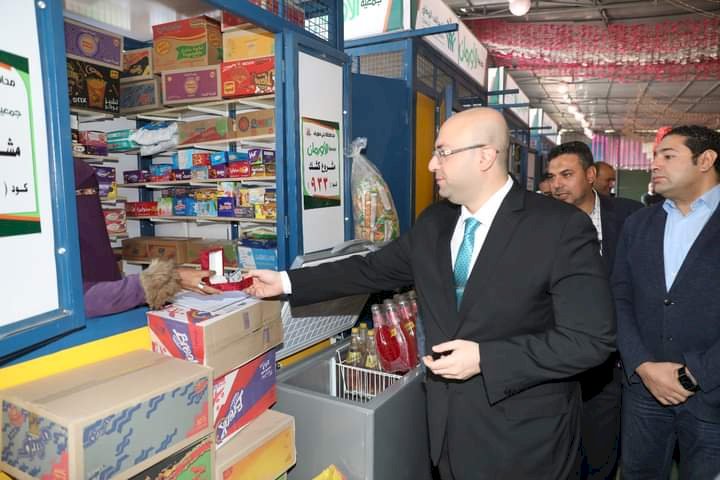 بإجمالي 3 ملايين جنيهًا..  محافظ بني سويف يشهد احتفالية الأورمان لتسليم 60 كشك على الفئات الأولى بالرعاية 