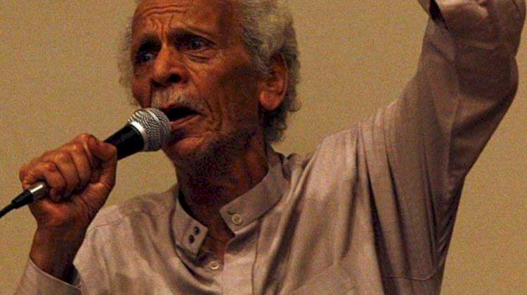 10 سنوات على رحيل أحمد فؤاد نجم.. الكل خضع تحت سطوة شعر الفاجومي