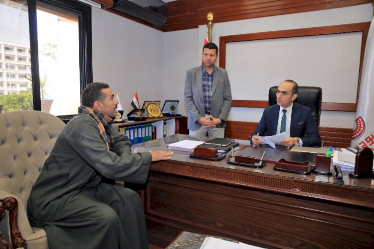 "٢٠٧" مواطن يعرضون مطالبهم خلال اللقاء الجماهيري الاسبوعي بسوهاج