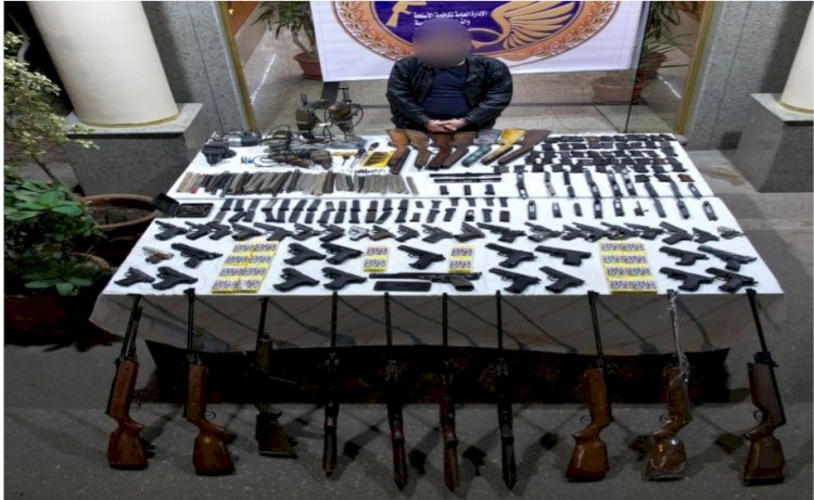 ورشة لتعديل واصلاح والاتجار في الاسلحة بالجيزة