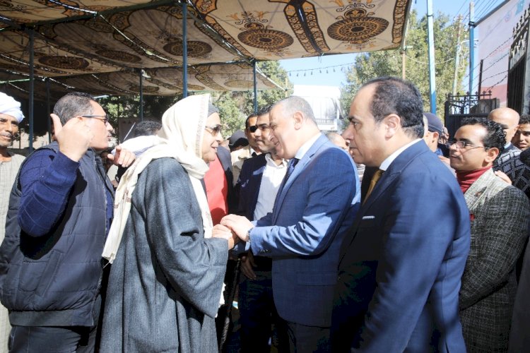 ضمن مبادرة "انت الحياة"الفقي يتفقد القافلة التنموية بدار السلام