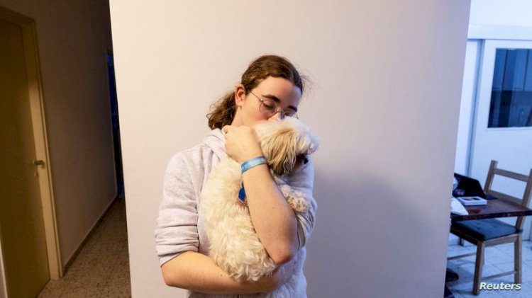 الأسيرة مايا تخرج عن صمتها وتحكي عن تعاطف حماس مع كلبتها