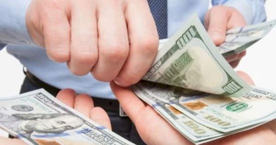 اتخاذ الإجراءات القانونية حيال شخصين حاولا غسـل 10 مليون جنيه من الإتجار غير المشروع بالنقد الأجنبى