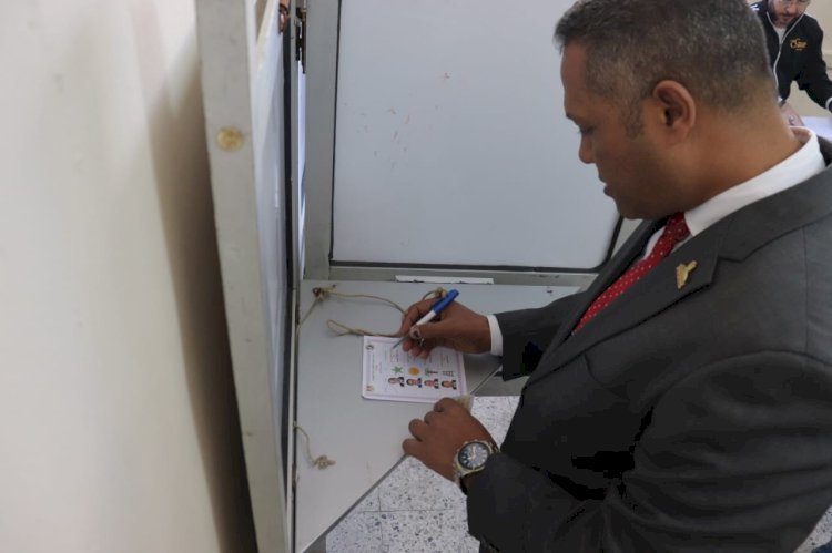 النائب محمد حمزه يدلي بصوته في الانتخابات الرئاسية