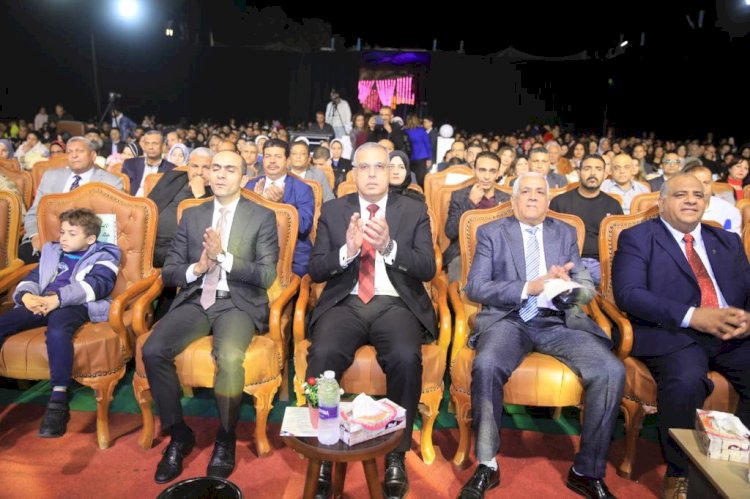 الفقي يشهد حفل تكريم الاوائل والخريجين بمدارس السلام الخاصة بالكوثر