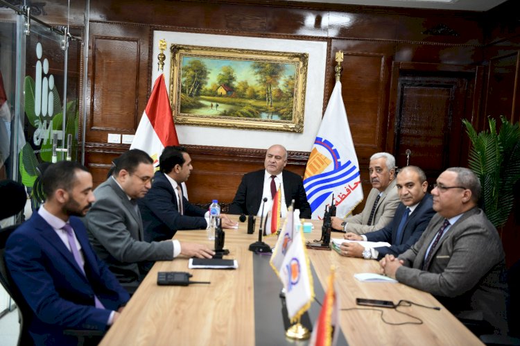 قنا تنكس الأعلام حدادا علي وفاة أمير دولة الكويت