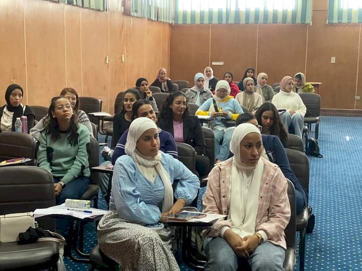 ندوة باعلام جنوب الوادي عن الجمهورية الجديدة وبطولات مجيدة